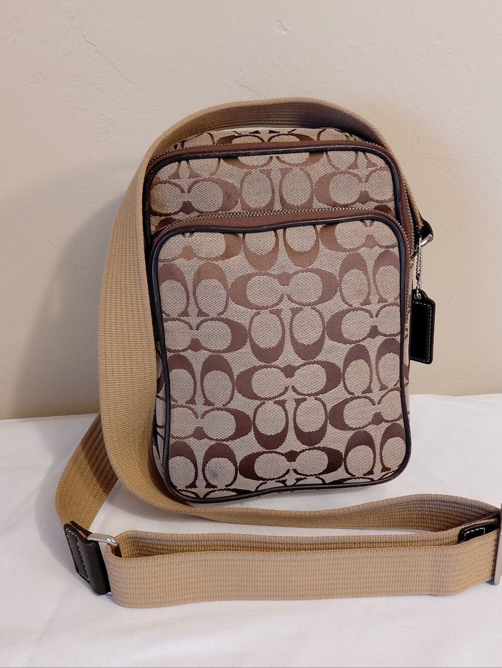 Coach Vintage Signature International Unisex Travel Crossbody Bag # 4270
